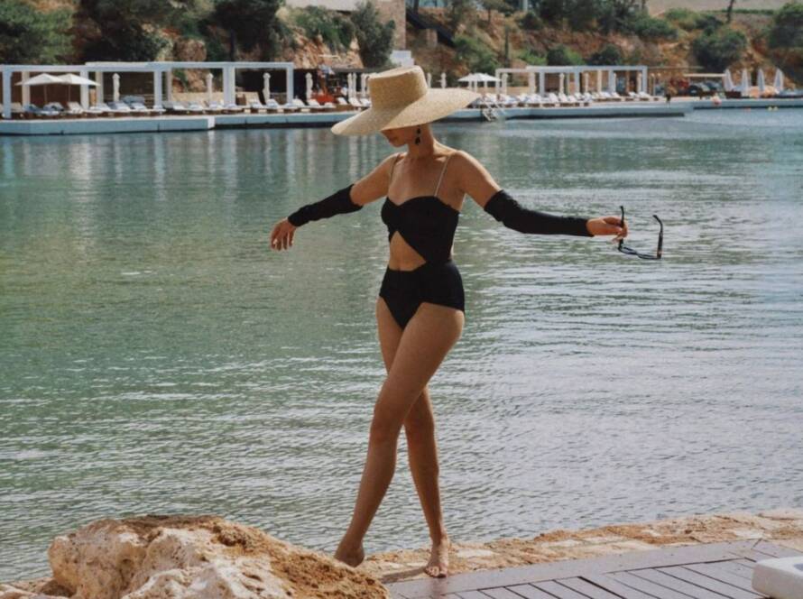 Seaside villas in Crete with luxury amenities and concierge